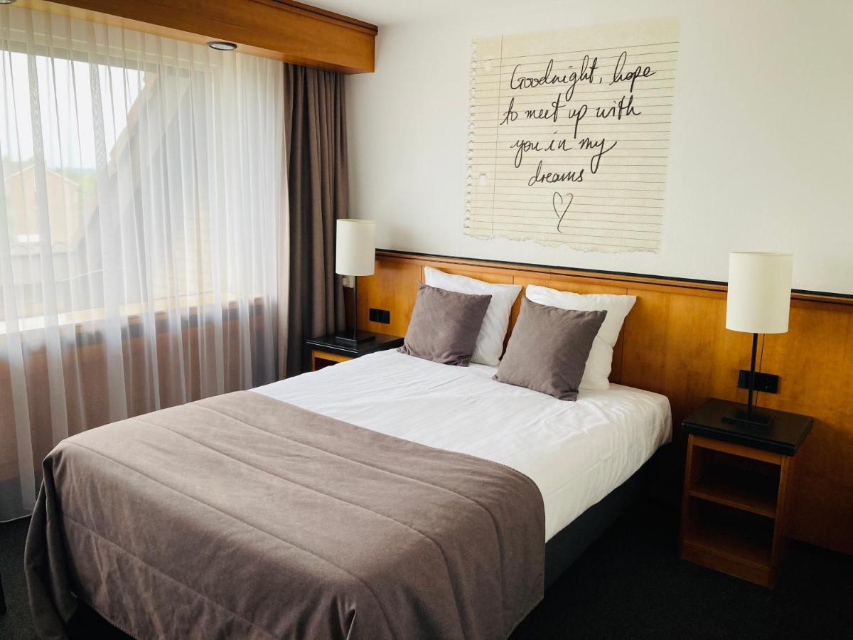 Van Der Valk Hotel Stein Urmond Bagian luar foto