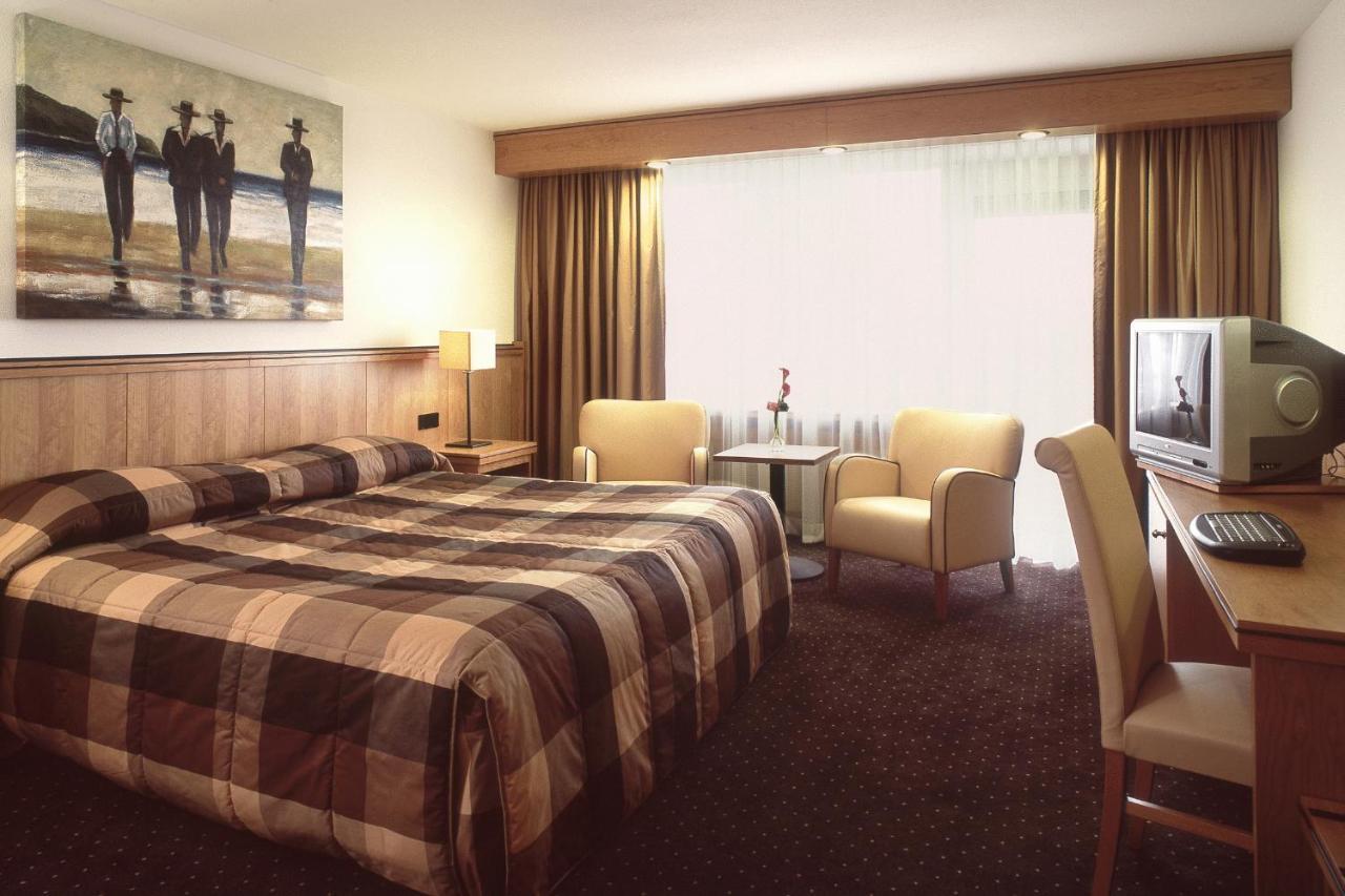 Van Der Valk Hotel Stein Urmond Ruang foto