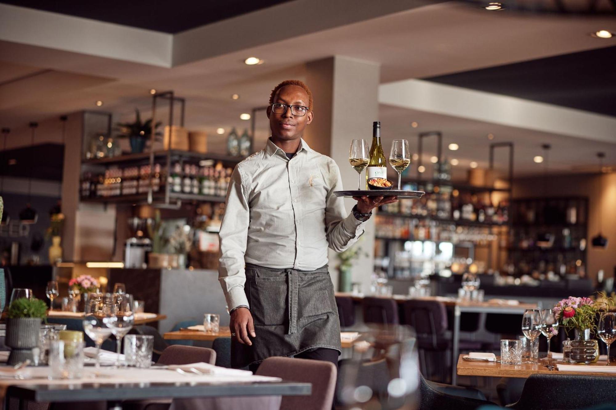 Van Der Valk Hotel Stein Urmond Bagian luar foto